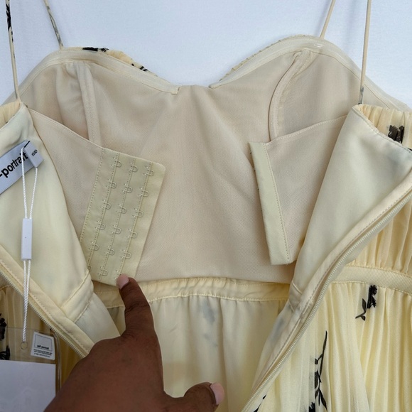 Self-portrait Yellow silhouette chiffon tiered midi dress - US size 10 - Picture 7 of 9